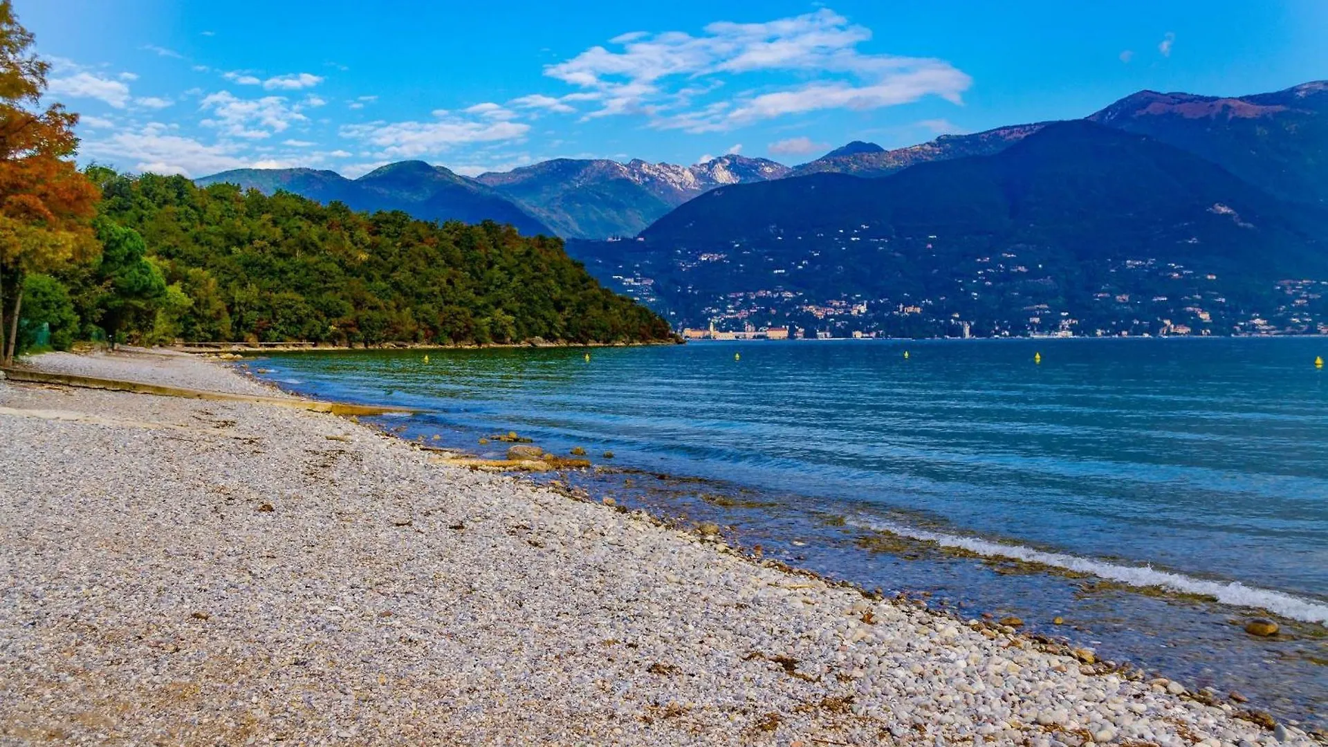 Bruno House Lakeview & Shared Pool - Happy Rentals San Felice del Benaco 0*,  Italië