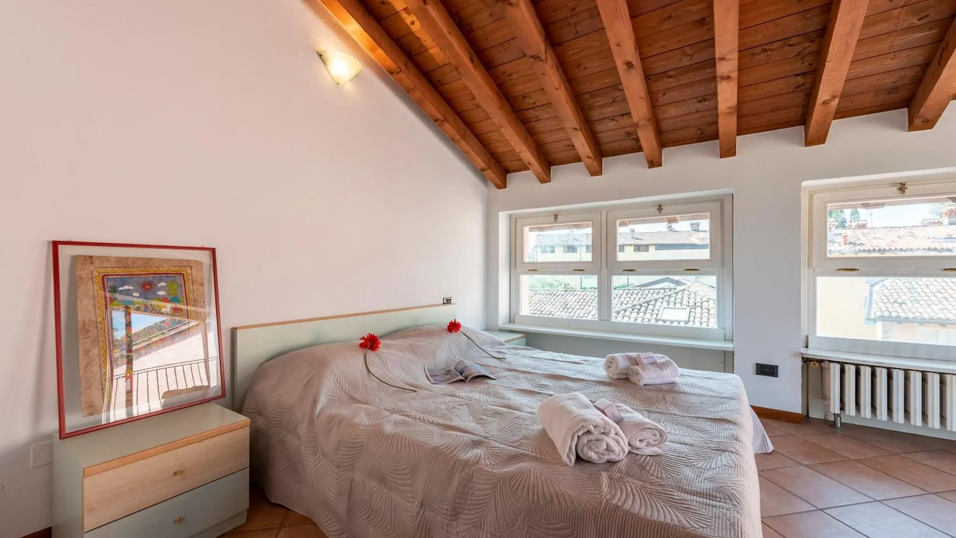 Appartement Bruno House Lakeview & Shared Pool - Happy Rentals San Felice del Benaco Italië