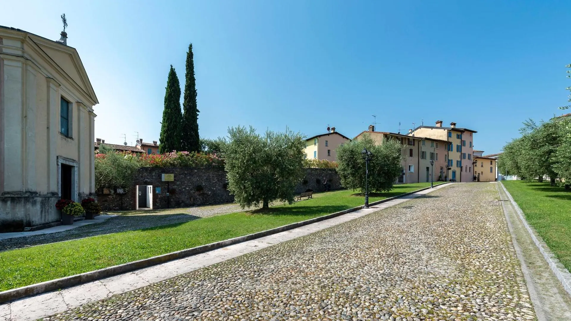 Bruno House Lakeview & Shared Pool - Happy Rentals San Felice del Benaco 0*,