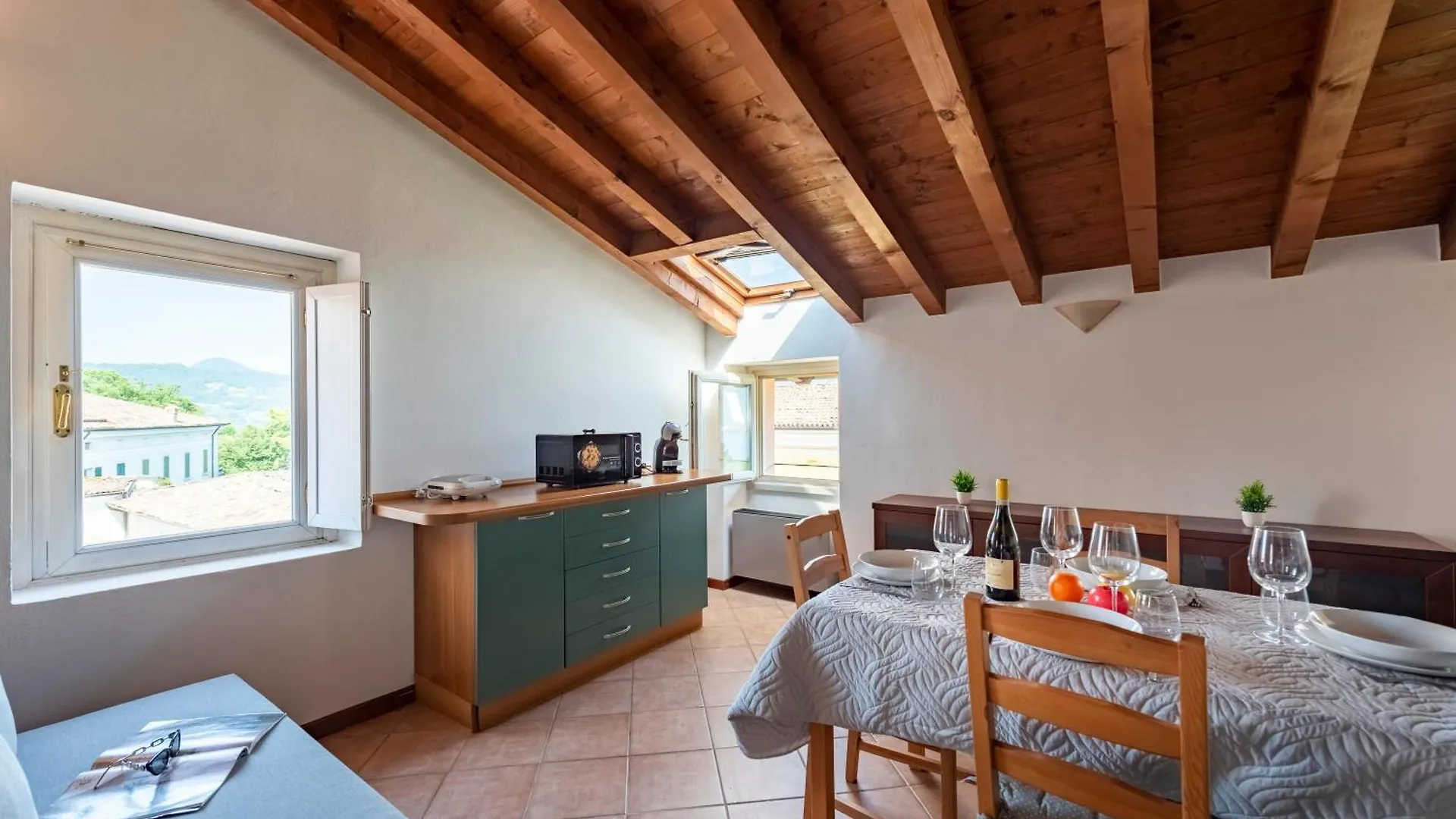Bruno House Lakeview & Shared Pool - Happy Rentals San Felice del Benaco Italië